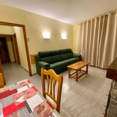 Apartaments Castellar De N'Hug Apartman