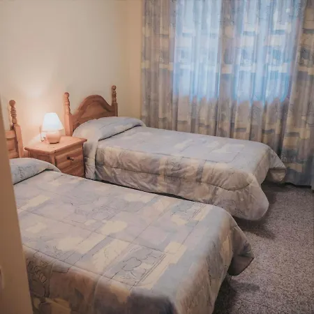 Apartaments Castellar De N'Hug *